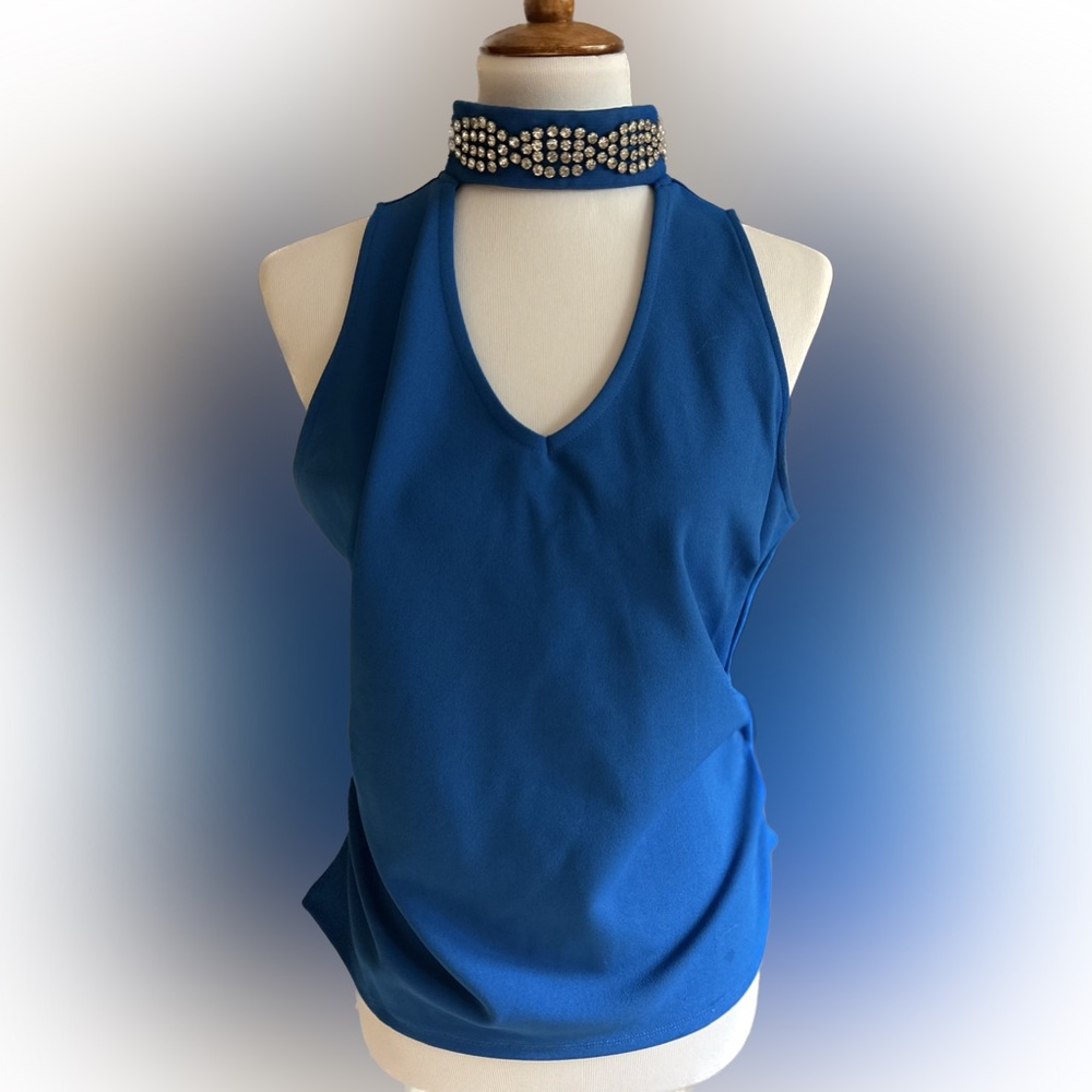 Halter top with dazzling collar, Size L